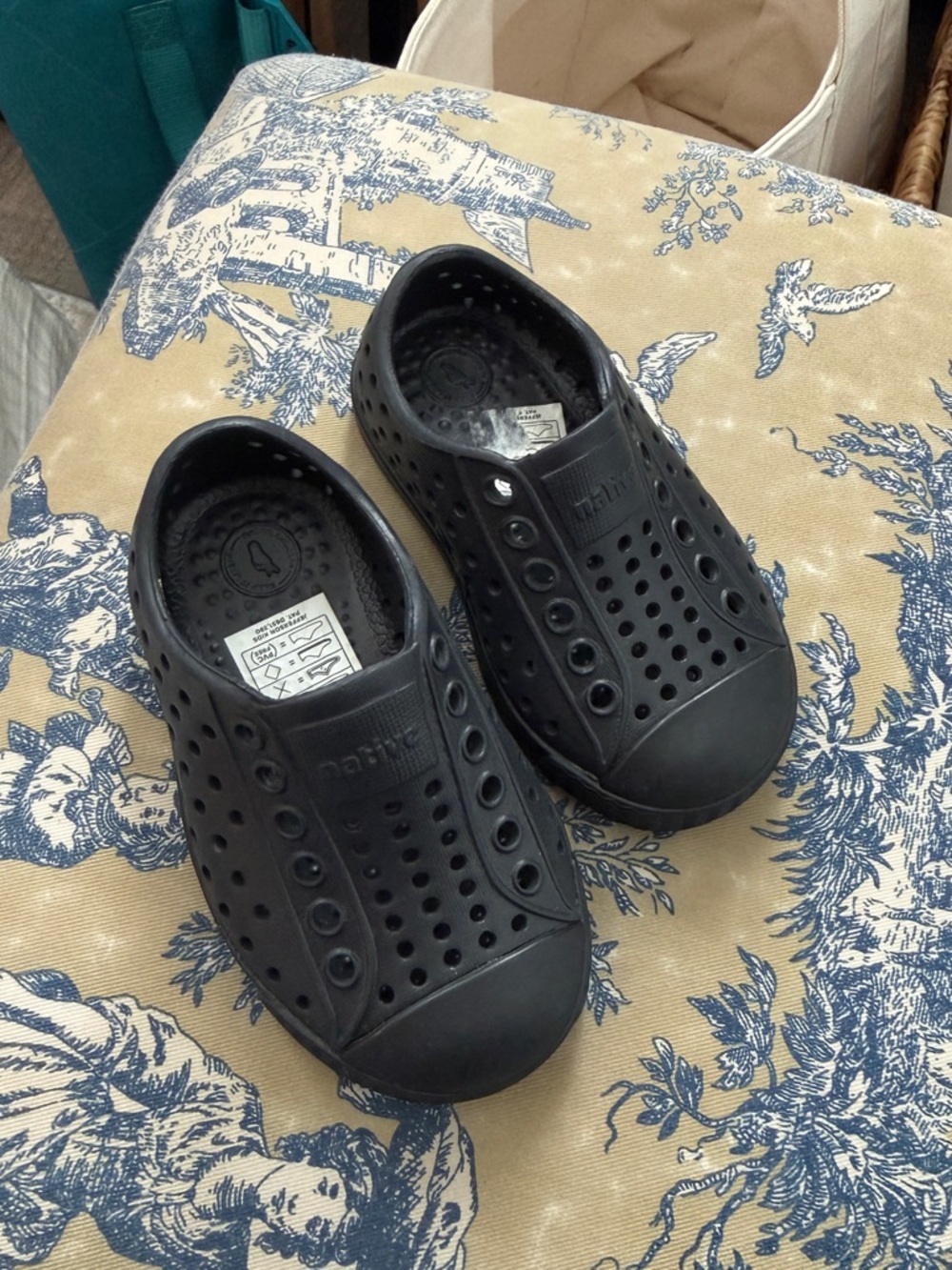 Native Kids Water Shoes Jefferson Slip-On - Black